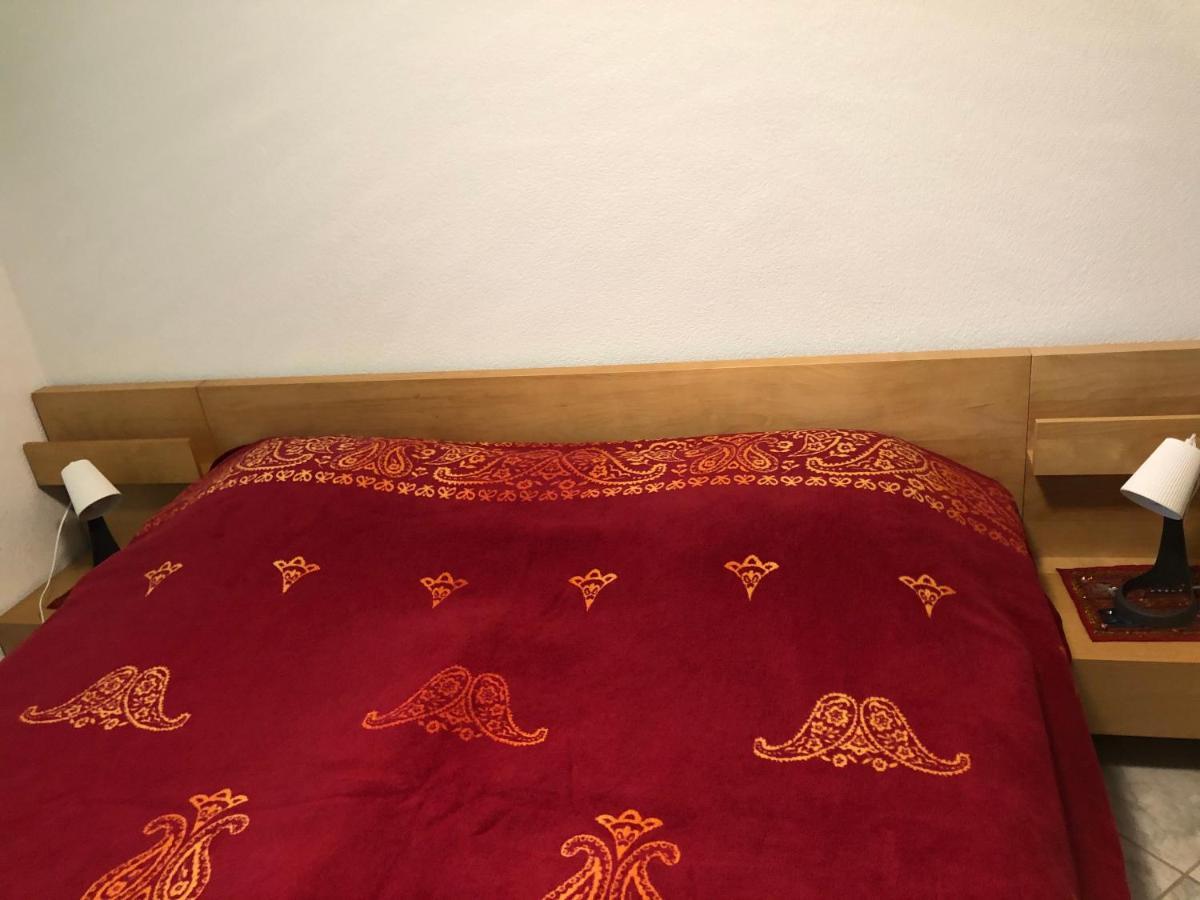 Mona'S Sleep & Go Bed & Breakfast Buren  Dış mekan fotoğraf
