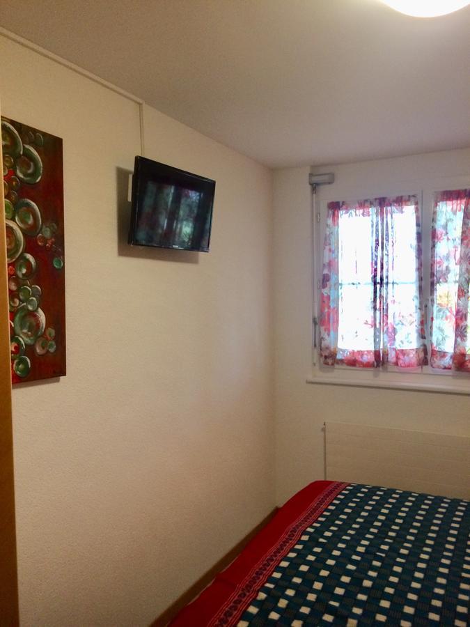 Mona'S Sleep & Go Bed & Breakfast Buren  Dış mekan fotoğraf